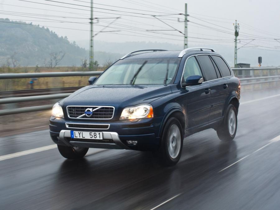  Volvo XC90 D3 2011 года  (фото 4 из 12)